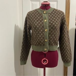 Zara women green,brown wool blend knit long sleeves crop sweater. Size S. Used.
